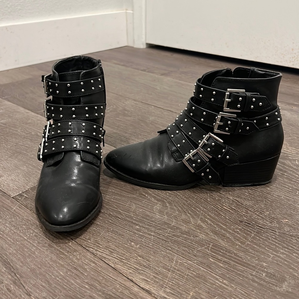 Studded booties, forever21, Coachella vibes